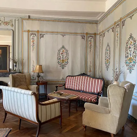 Chateau De فندق مبيت وإفطار 3*